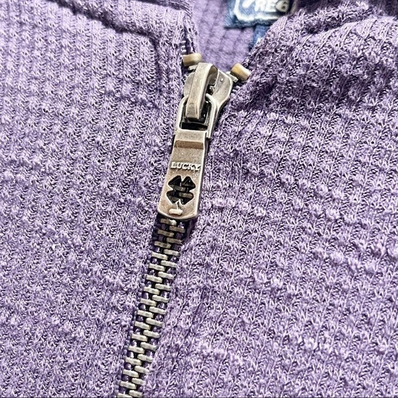🍀LUCKY BRAND Women’s Purple Thermal Waffle Knit Kangaroo Pocket Hoodie Size M - Picture 4 of 10
